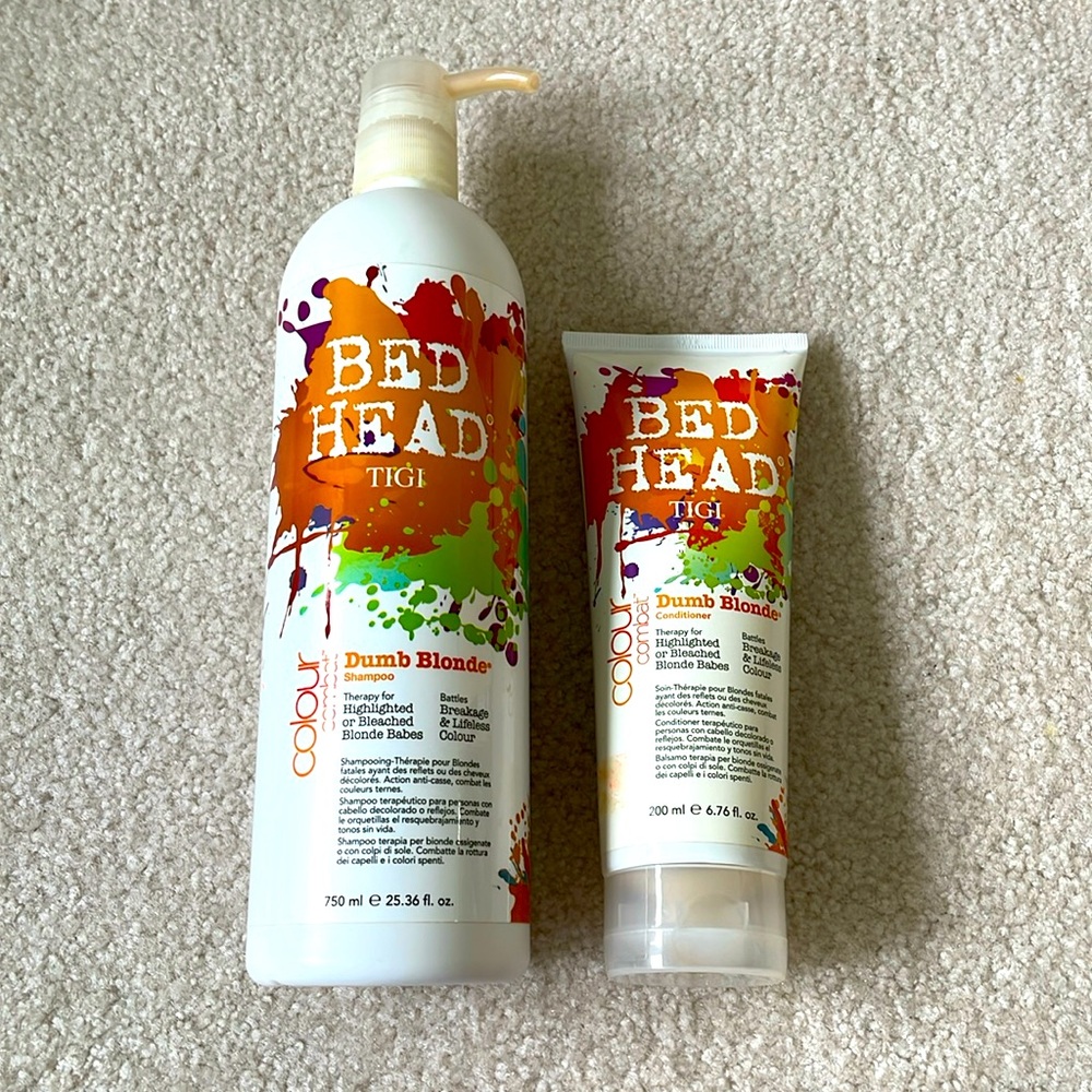 TIGI Bed Head Colour Combat Dumb Blonde Shampoo + Conditioner Duo / Bundle
